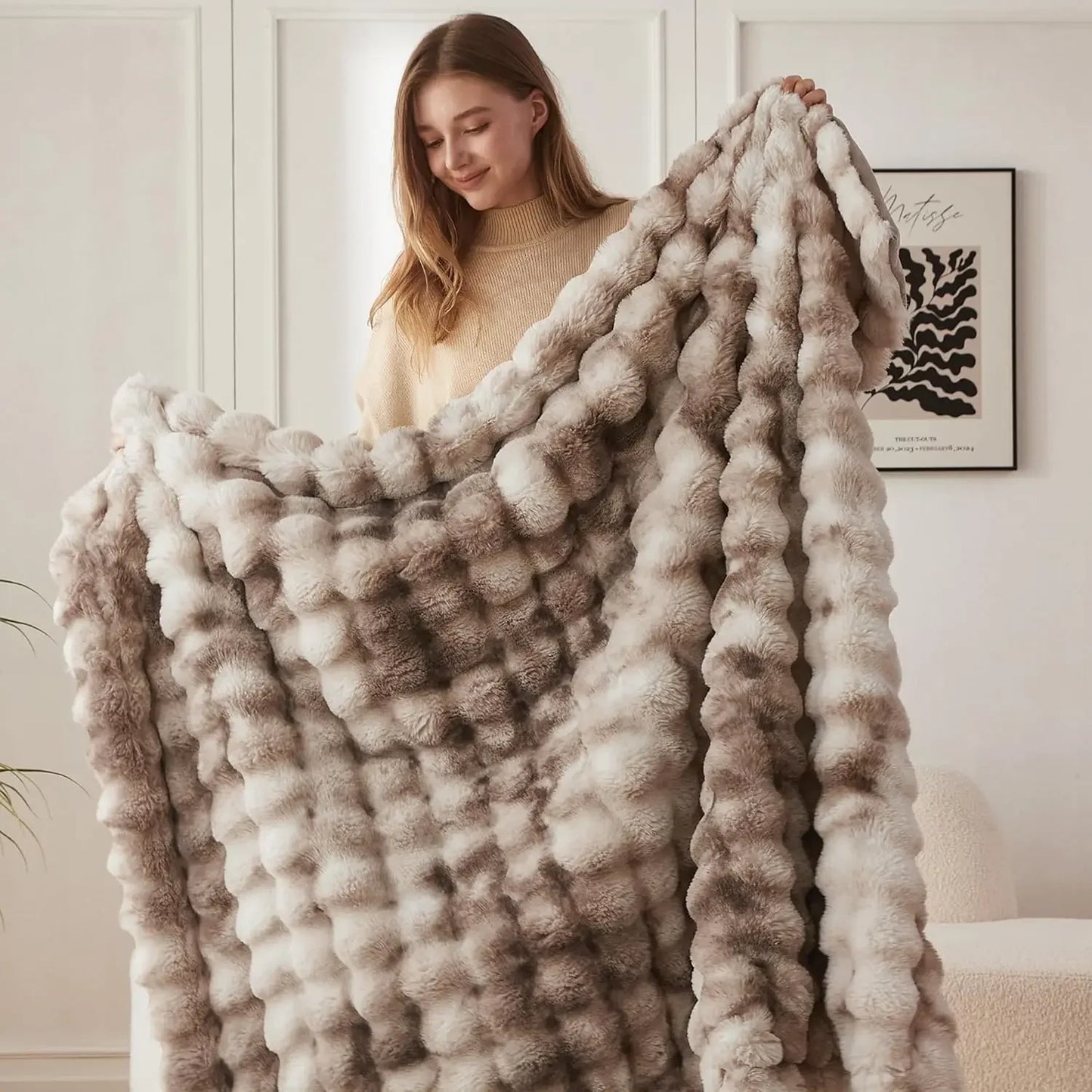 Faux Fur Throw Blanket With Bubble Pattern For Sofa And Living Room