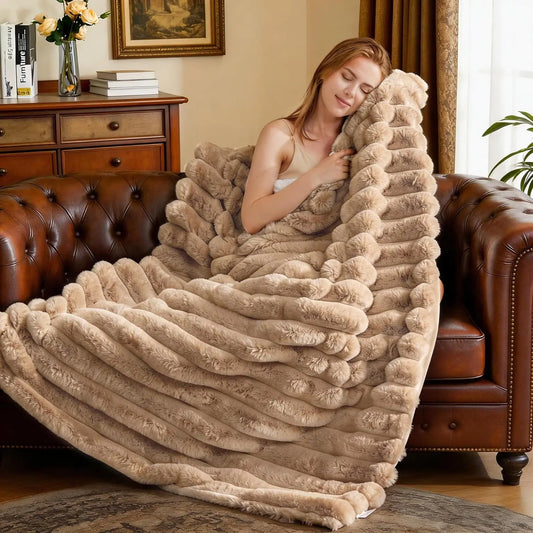 Cozy Plush Coral Fleece Blanket For Couch And Bedroom