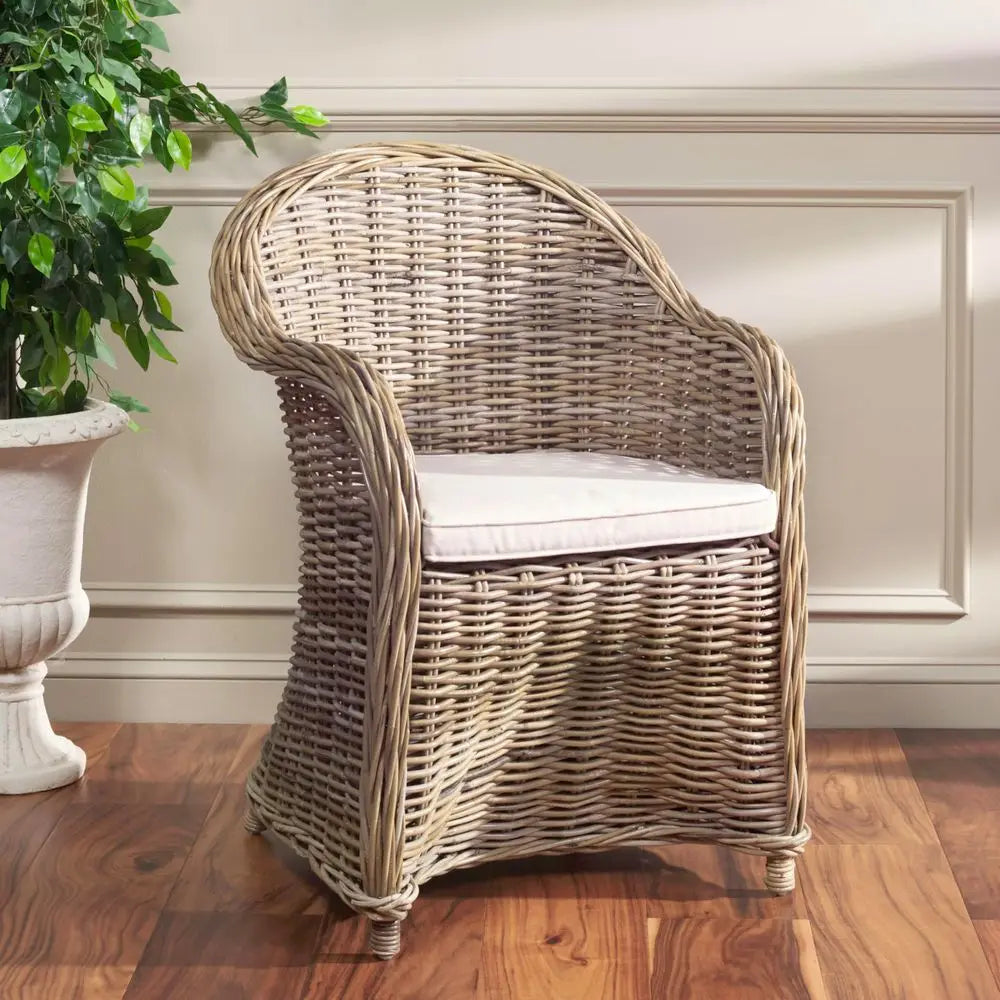 Home Collection Zane Natural Wicker Club Chair Standard